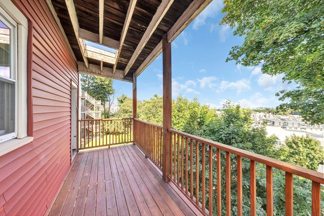 18 Peverell St, Boston, MA 02125
