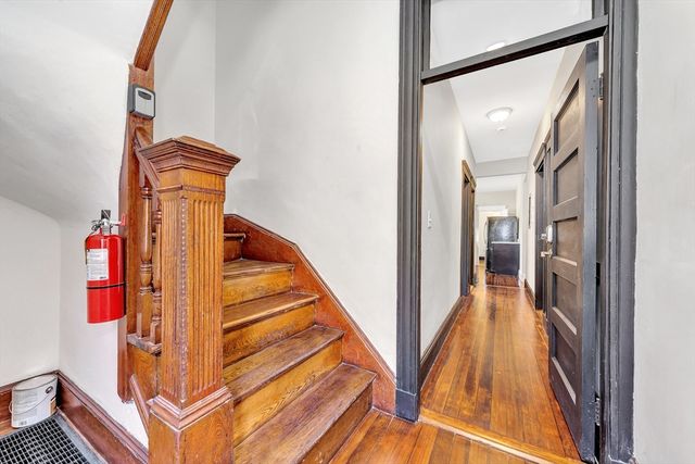 18 Peverell St, Boston, MA 02125