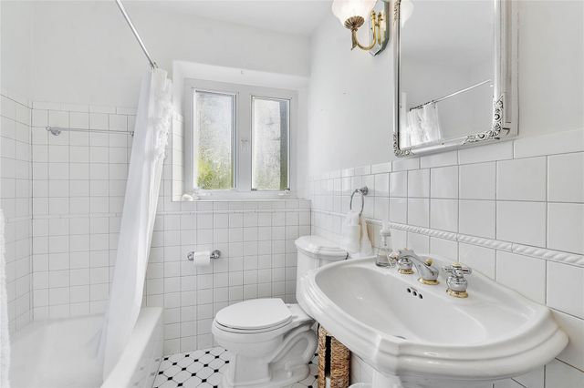 1615 SE 4th Street, Fort Lauderdale, FL 33301