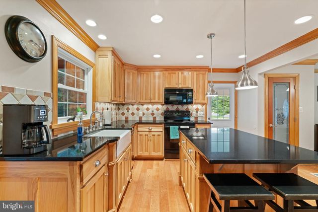 11844 ANTIETAM RD, Woodbridge, VA 22192