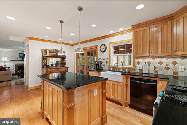 11844 ANTIETAM RD, Woodbridge, VA 22192