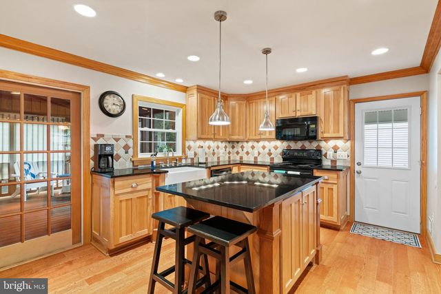 11844 ANTIETAM RD, Woodbridge, VA 22192