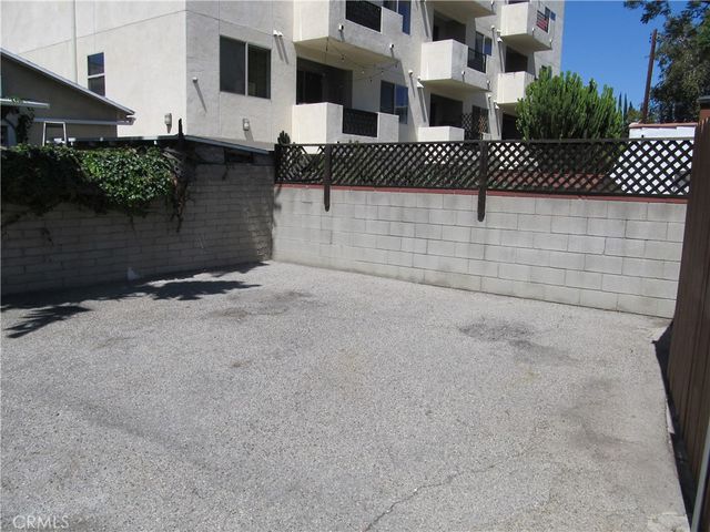 11217 La Maida Street, North Hollywood, CA 91601