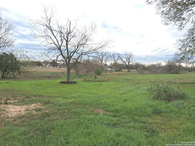 7431 & 7433 Real Road, China Grove, TX 78263