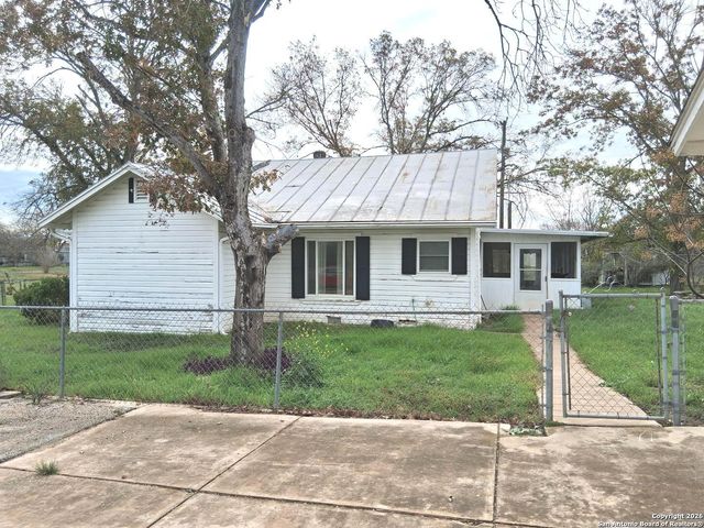 7431 & 7433 Real Road, China Grove, TX 78263