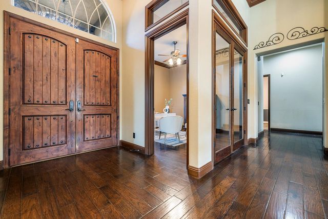 332 W Everglade Avenue, Clovis, CA 93619