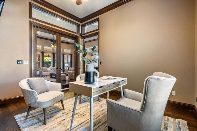 332 W Everglade Avenue, Clovis, CA 93619