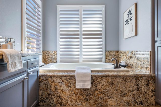 332 W Everglade Avenue, Clovis, CA 93619