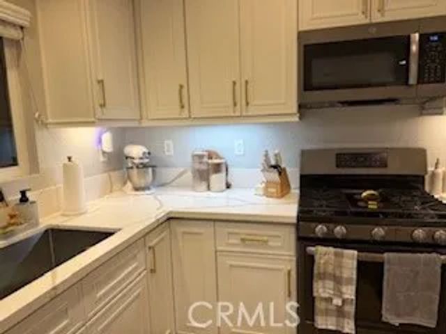 4939 Plumtree Court, Riverside, CA 92504