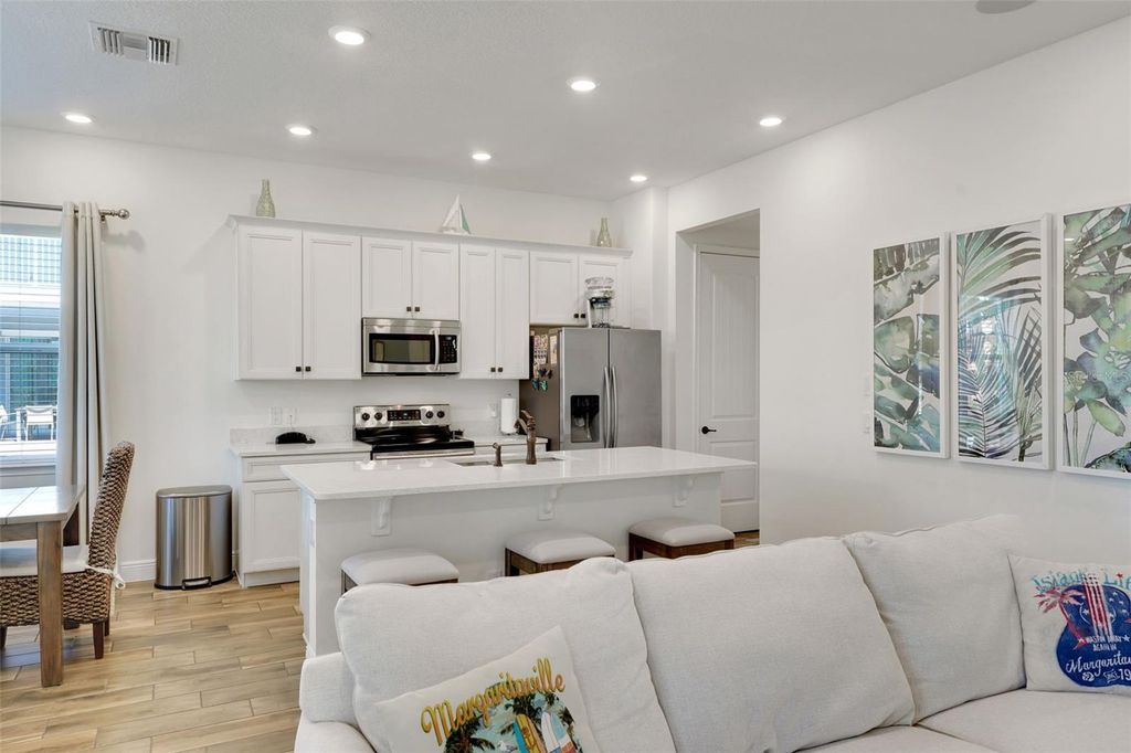 Image 6 of property listing at 2968 SALTED RIM ROAD, Kissimmee, FL 34747