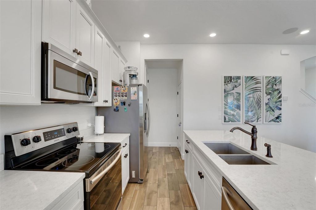 Image 9 of property listing at 2968 SALTED RIM ROAD, Kissimmee, FL 34747