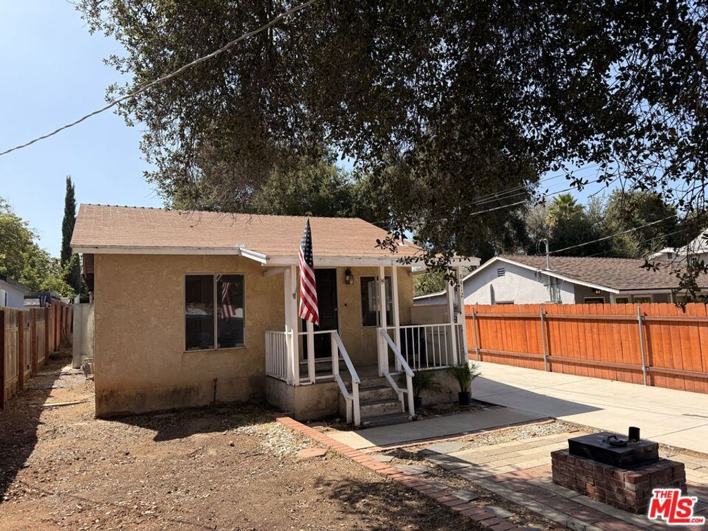 8412 Fenwick Street, Sunland, CA 91040 — exterior
