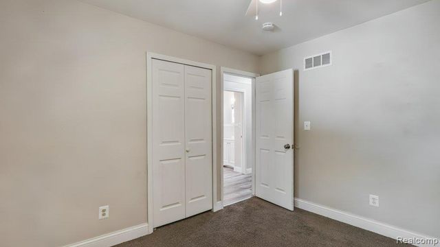 8725 Packard Avenue, Warren, MI 48089