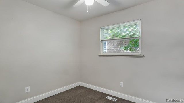 8725 Packard Avenue, Warren, MI 48089