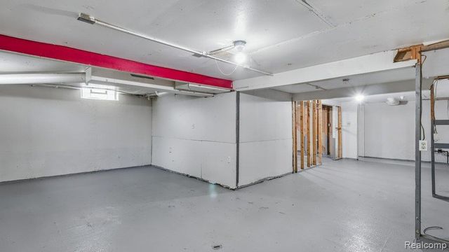 8725 Packard Avenue, Warren, MI 48089