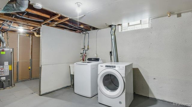 8725 Packard Avenue, Warren, MI 48089