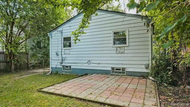 8725 Packard Avenue, Warren, MI 48089