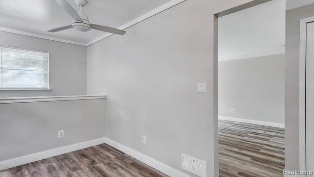 8725 Packard Avenue, Warren, MI 48089