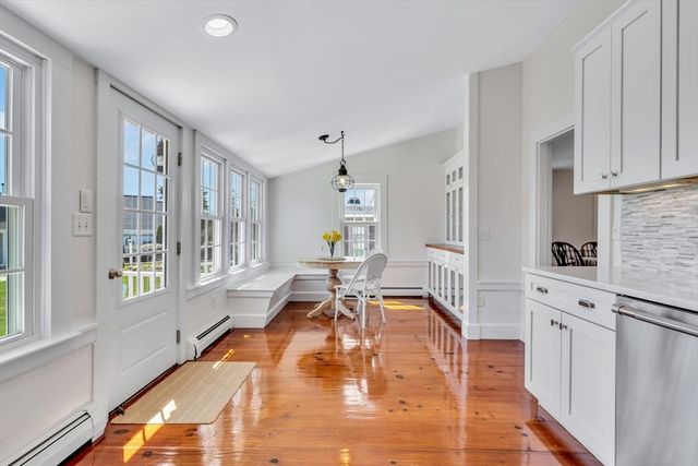25 Riverside Dr, Harwich, MA 02671