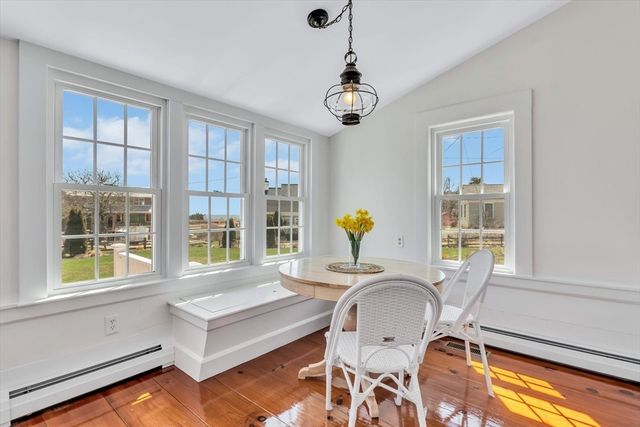 25 Riverside Dr, Harwich, MA 02671
