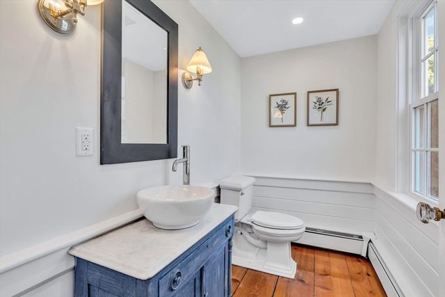 25 Riverside Dr, Harwich, MA 02671