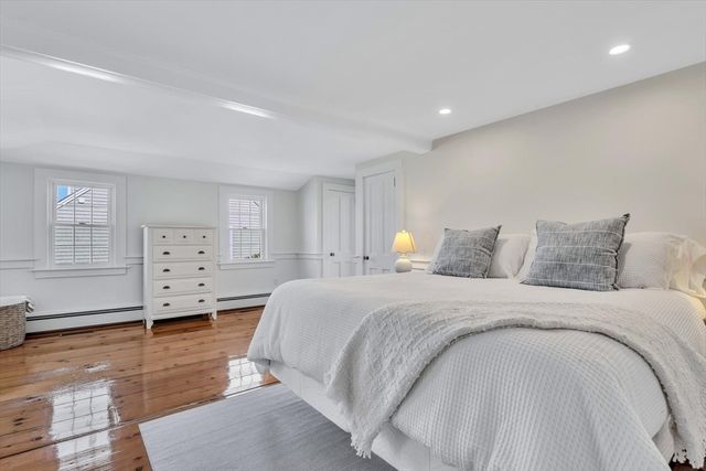 25 Riverside Dr, Harwich, MA 02671
