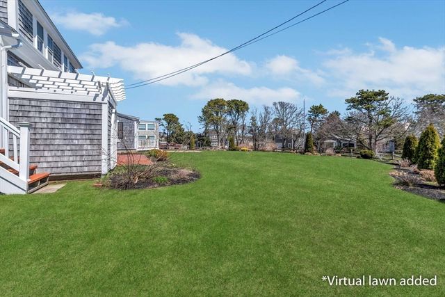 25 Riverside Dr, Harwich, MA 02671