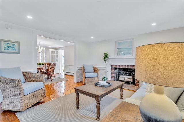 25 Riverside Dr, Harwich, MA 02671