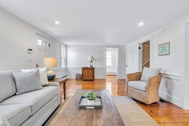 25 Riverside Dr, Harwich, MA 02671