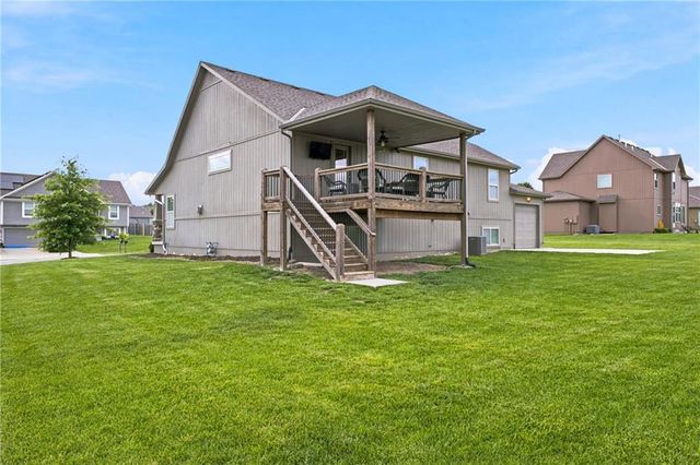 904 Papaw Lane, Pleasant Hill, MO 64080