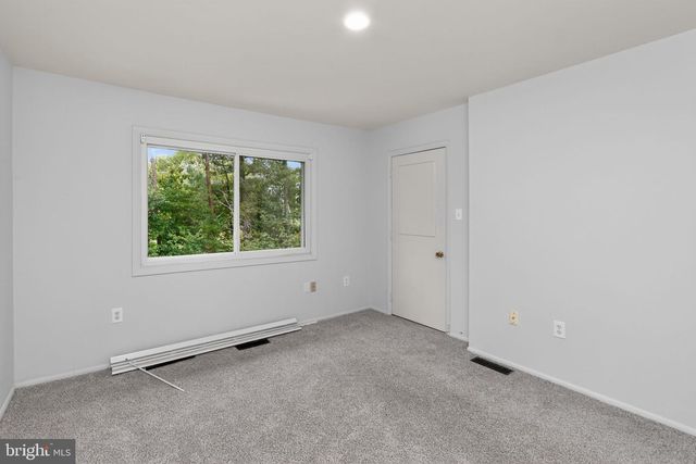 12682 CASTILE CT, Woodbridge, VA 22192