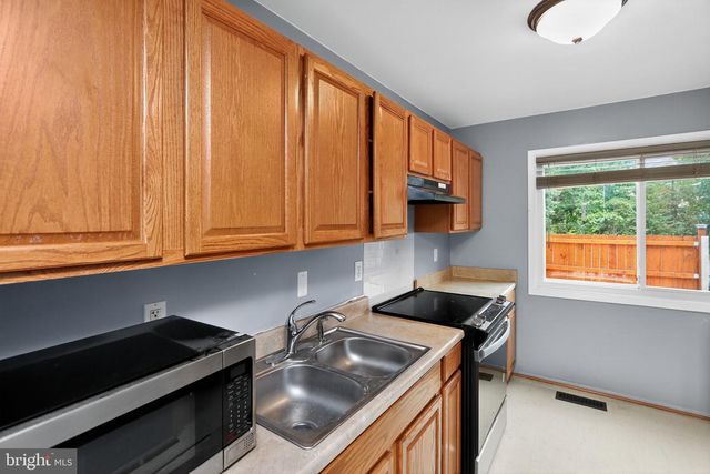 12682 CASTILE CT, Woodbridge, VA 22192