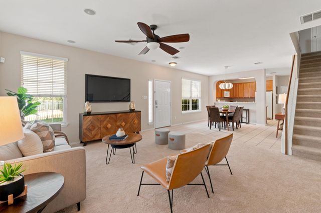 1900 Scofield Ridge PKWY 202, Austin, TX 78727