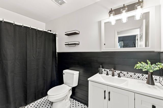 9389 Hi Lo Rd, Bon Aqua, TN 37025