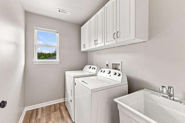 9389 Hi Lo Rd, Bon Aqua, TN 37025