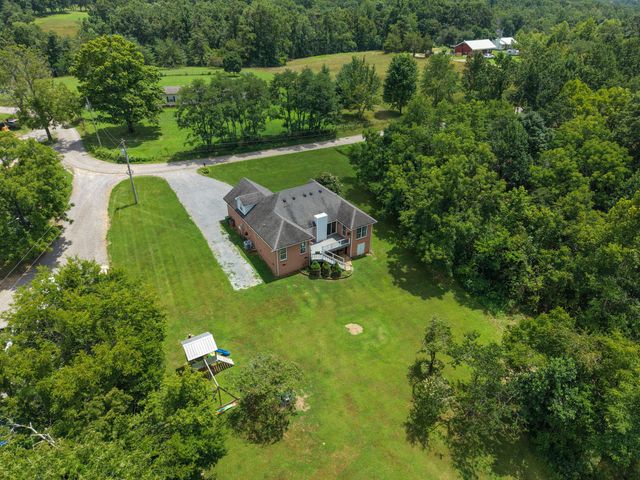 9389 Hi Lo Rd, Bon Aqua, TN 37025