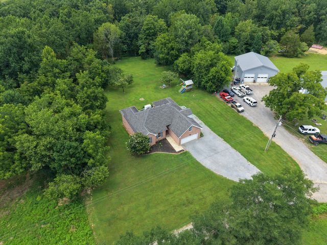 9389 Hi Lo Rd, Bon Aqua, TN 37025