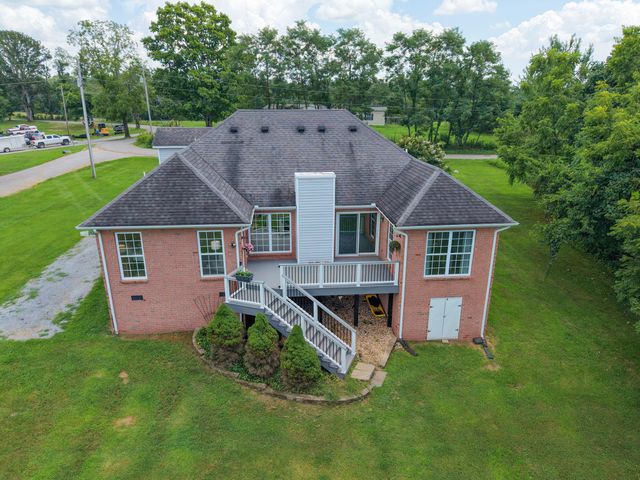 9389 Hi Lo Rd, Bon Aqua, TN 37025