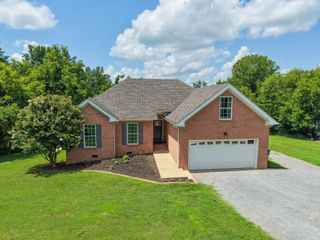 9389 Hi Lo Rd, Bon Aqua, TN 37025