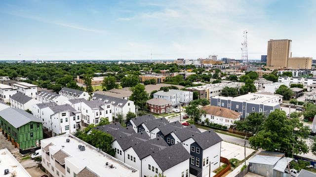 4707 Virginia Avenue 3, Dallas, TX 75204