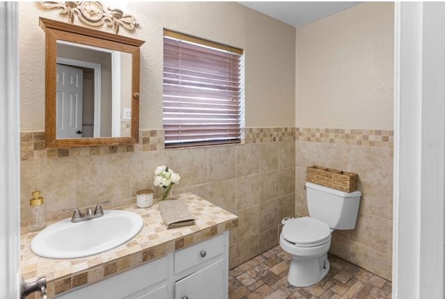 800 Western Hills Drive, Sherman, TX 75092