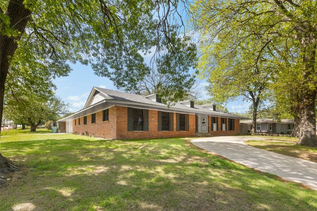 800 Western Hills Drive, Sherman, TX 75092