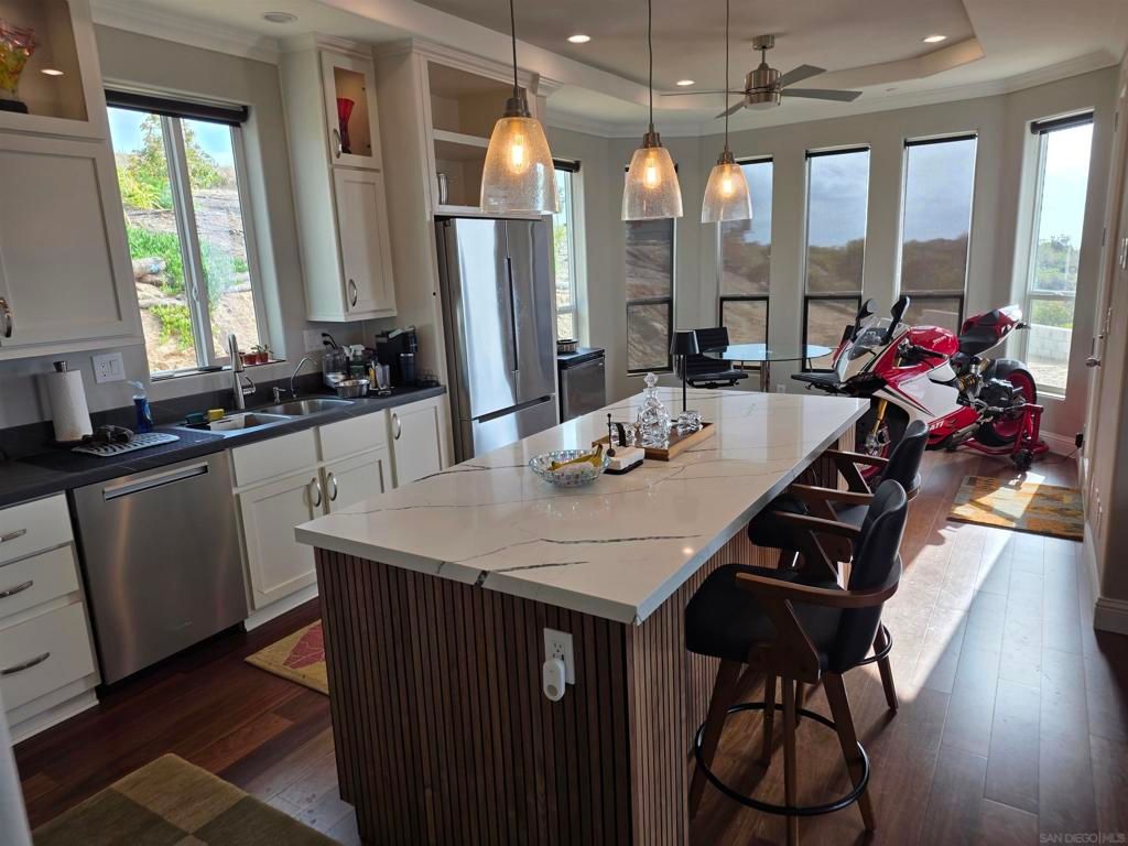 Image 12 of property listing at 13710 Calle Del Sol, Jamul, CA 91935