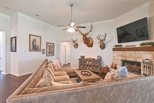 7409 Autumn Grove Lane, Ponder, TX 76259