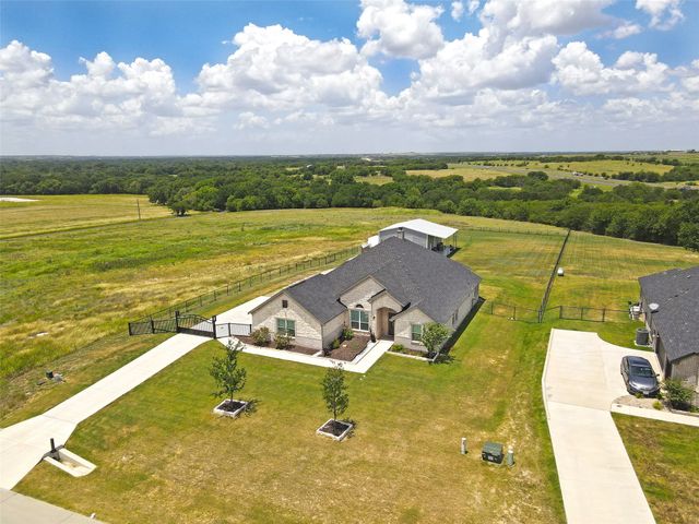 7409 Autumn Grove Lane, Ponder, TX 76259
