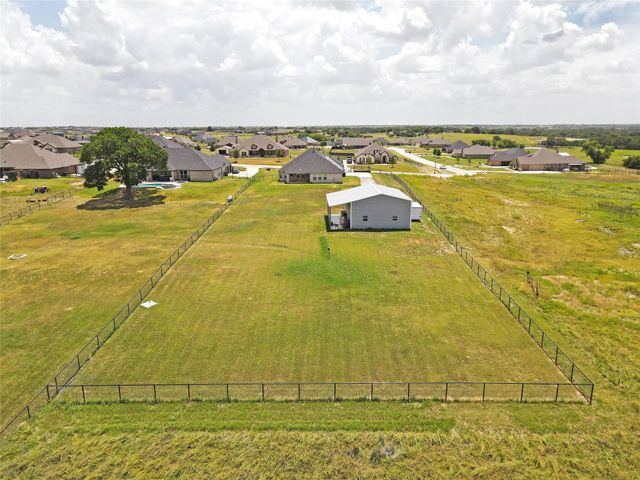 7409 Autumn Grove Lane, Ponder, TX 76259