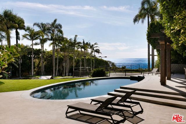 30464 Morning View Drive, Malibu, CA 90265