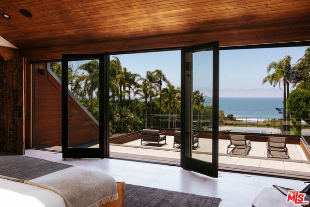 30464 Morning View Drive, Malibu, CA 90265