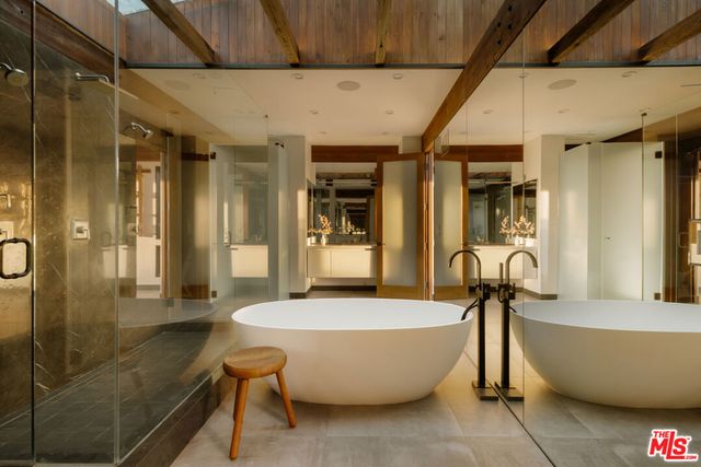 30464 Morning View Drive, Malibu, CA 90265