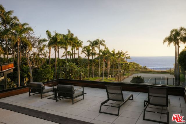 30464 Morning View Drive, Malibu, CA 90265